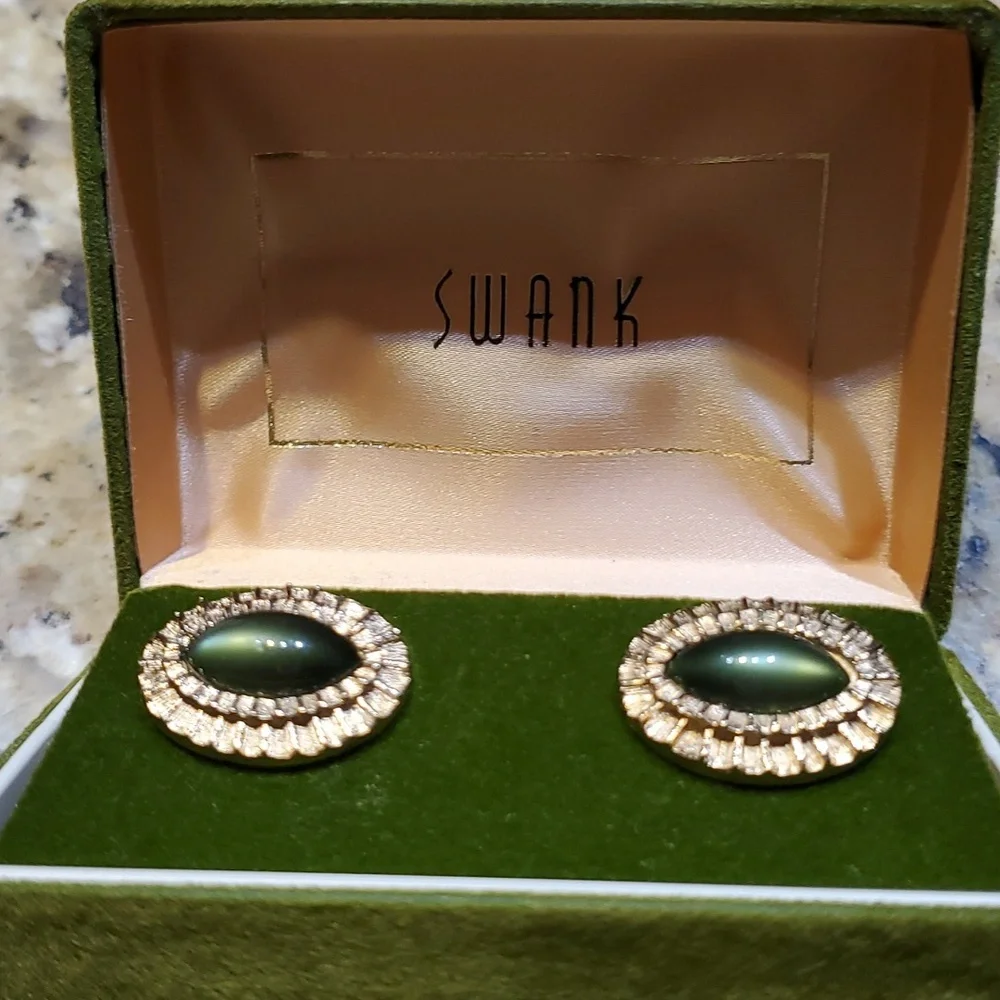 Vintage Swank Gold w Green Faux Gemstone Cufflinks in Original Green Velvet Box